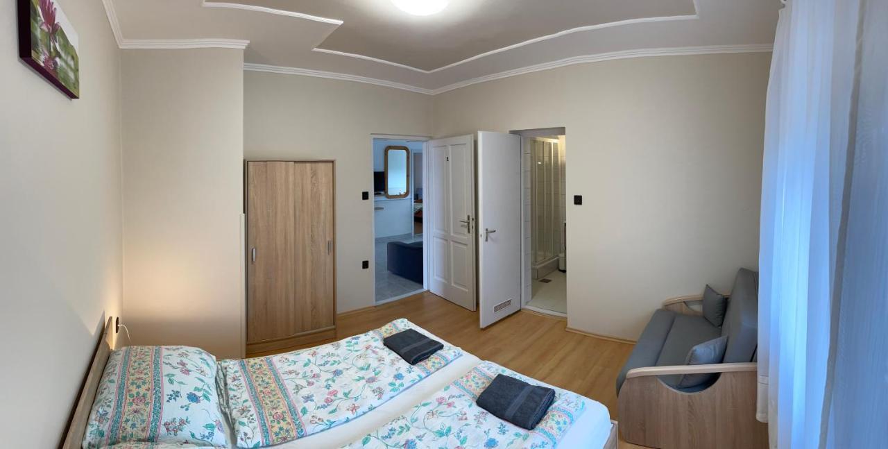 Pingvin Cukrászda Apartman felső szint Balatonmáriafürdő Exterior foto